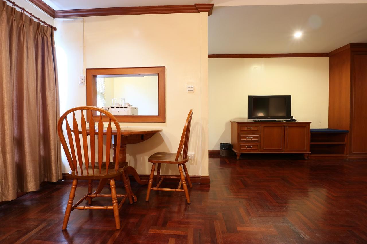 Royal Ivory Sukhumvit Nana Hotell Bangkok Exteriör bild
