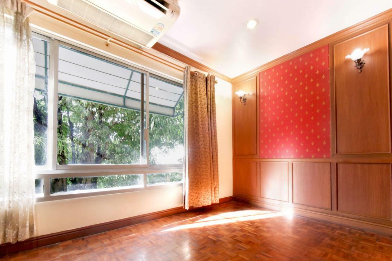 Royal Ivory Sukhumvit Nana Hotell Bangkok Exteriör bild
