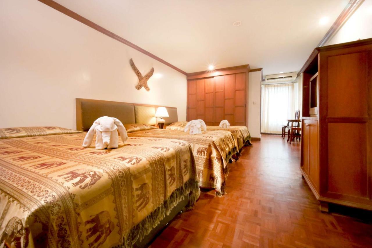 Royal Ivory Sukhumvit Nana Hotell Bangkok Exteriör bild