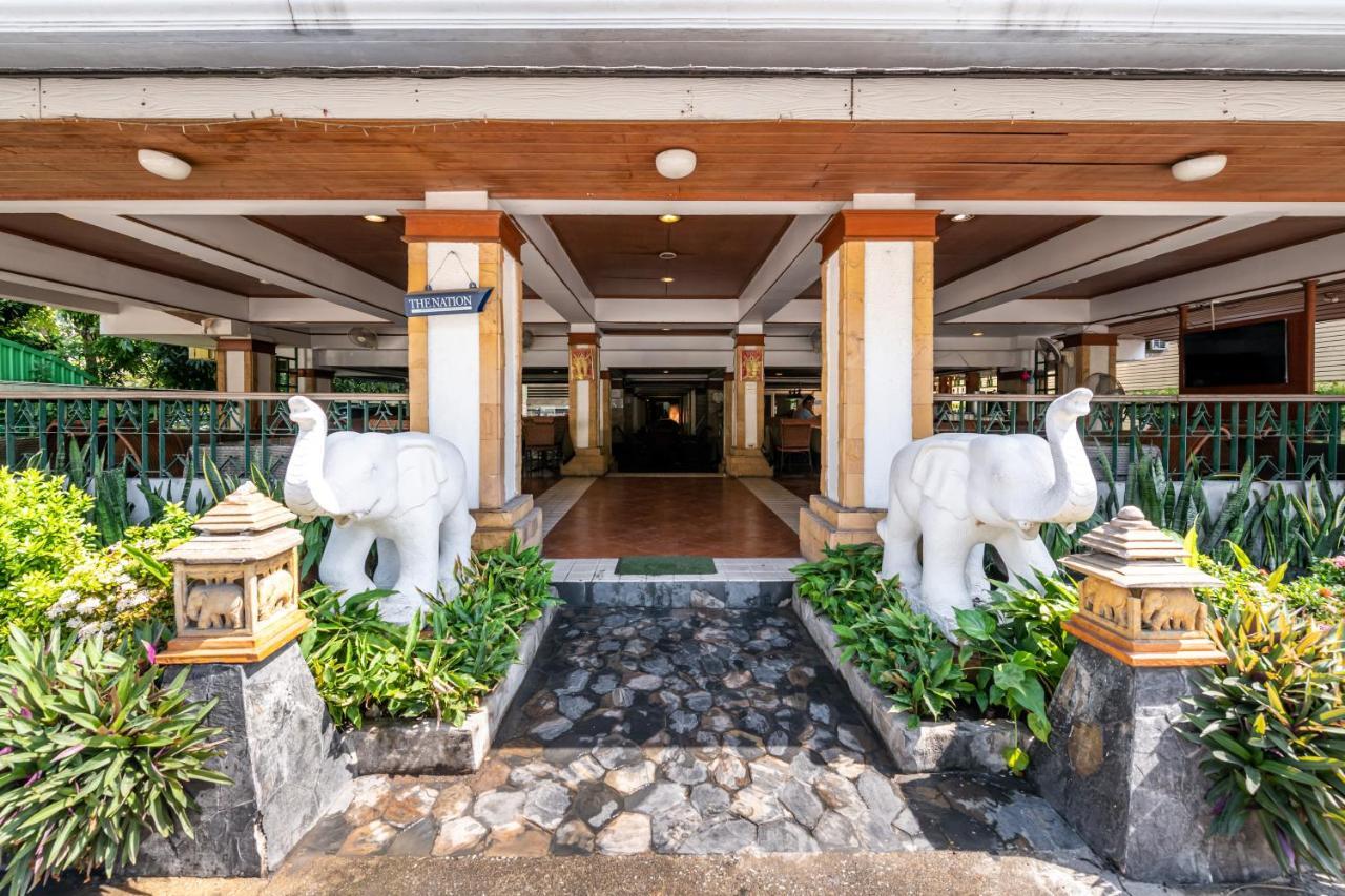 Royal Ivory Sukhumvit Nana Hotell Bangkok Exteriör bild
